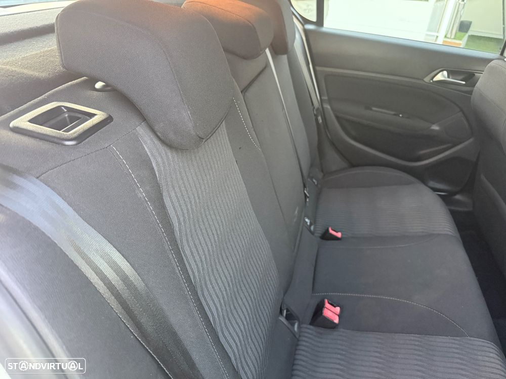 Peugeot 308 BlueHDi FAP 120 Stop & Start Allure - 19