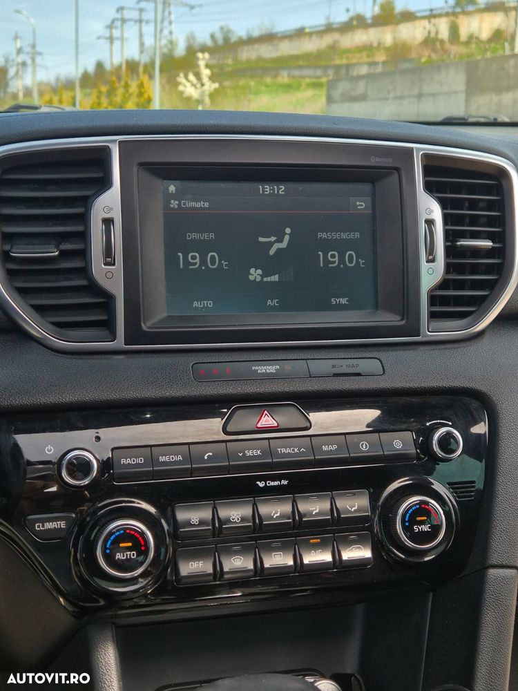 Kia Sportage 1.7 DSL 7DCT 4x2 Style - 8