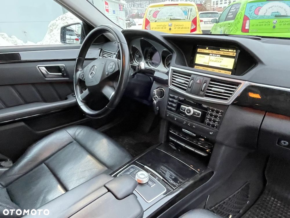 Mercedes-Benz Klasa E 200 CGI BlueEFFICIENCY Automatik Avantgarde - 24