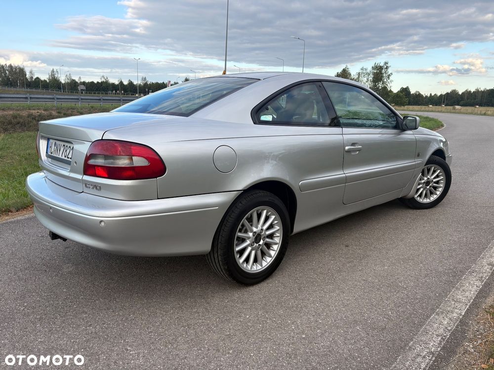 Volvo C70 2.4 - 6