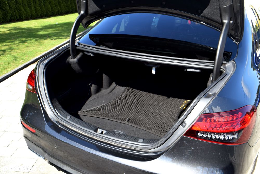 Mercedes-Benz Klasa E 220 d 4-Matic AMG - 34