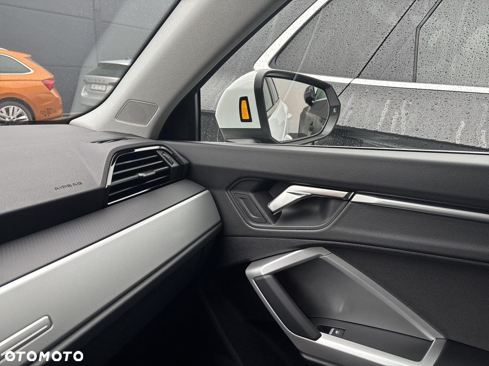 Audi Q3 - 25