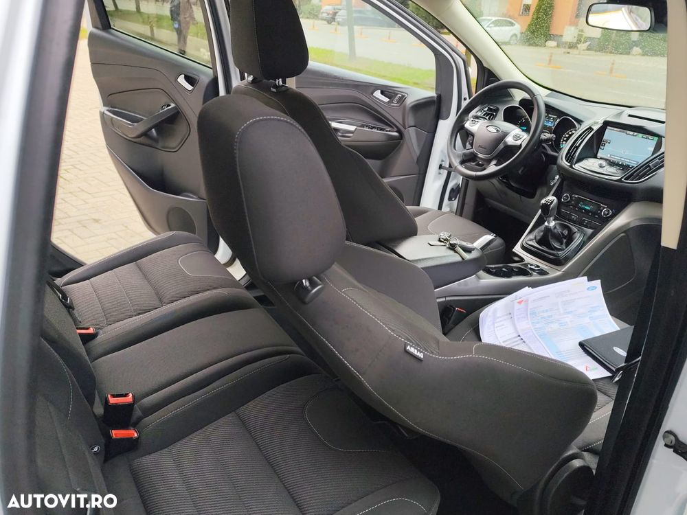 Ford Kuga - 7
