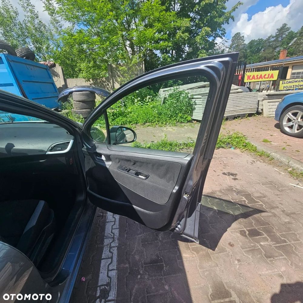 Peugeot 207 1,4 B 70 KW / 95 KM (kod lak: KTHC) pojazd na części - 16