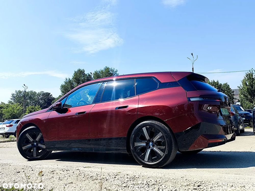 BMW iX xDrive40 76.6kWh Essence - 4
