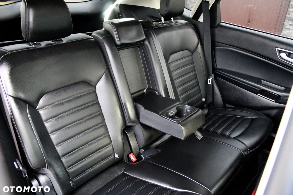 Ford Edge - 19