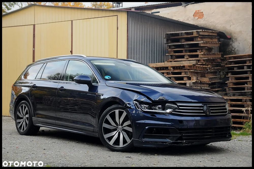 Volkswagen Passat - 2
