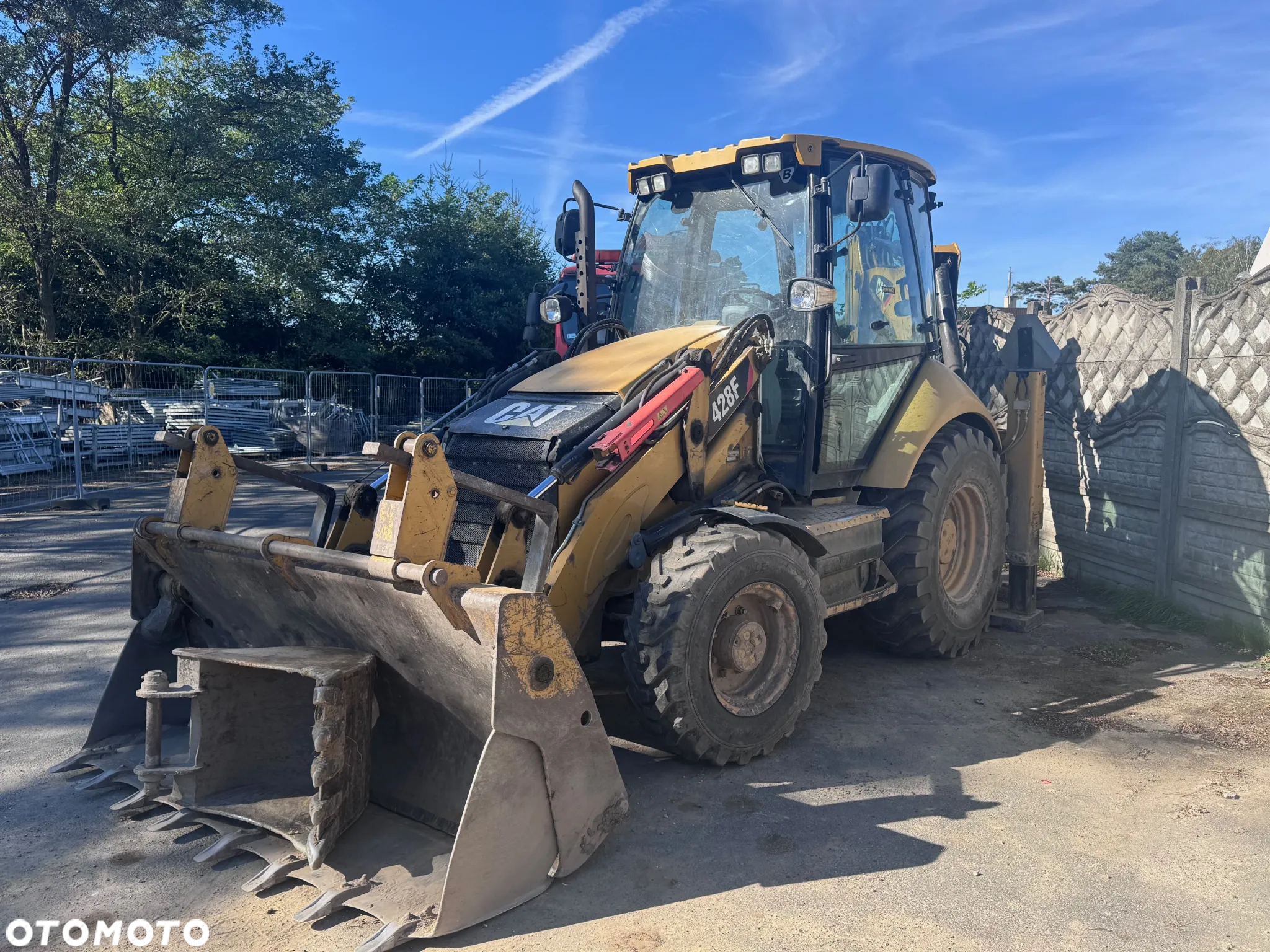 Caterpillar 428f - 4