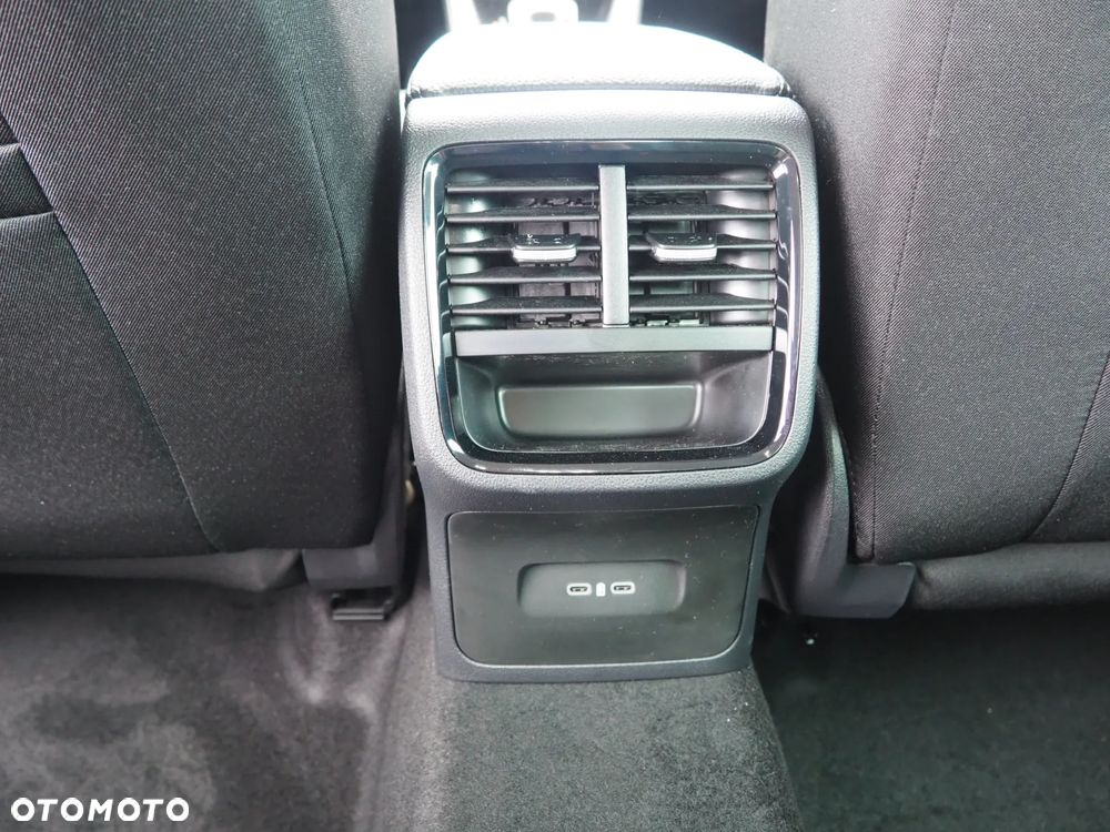 Skoda Octavia 1.5 TSI mHEV Drive Selection DSG - 11