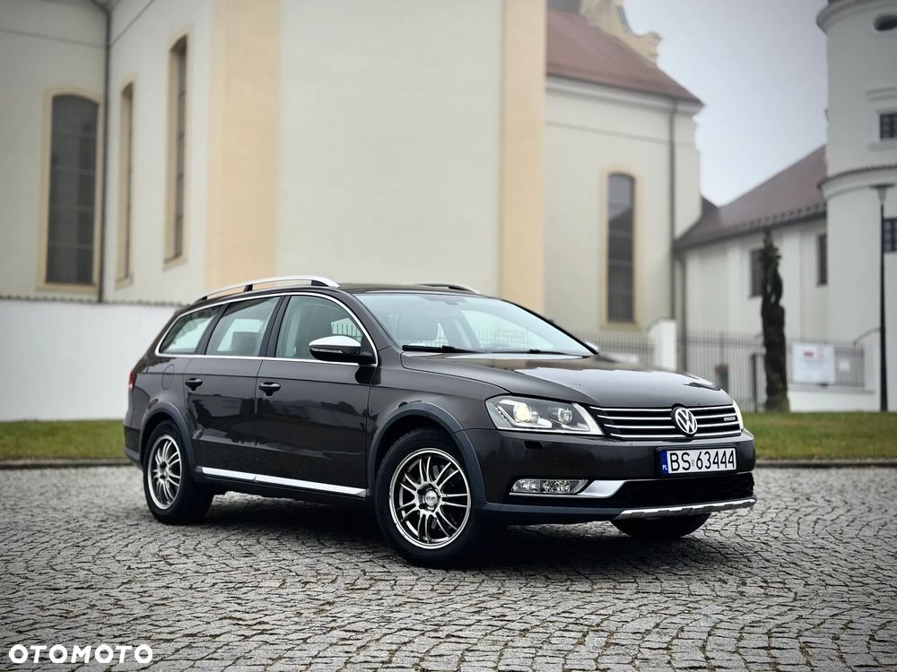 Volkswagen Passat Alltrack - 1