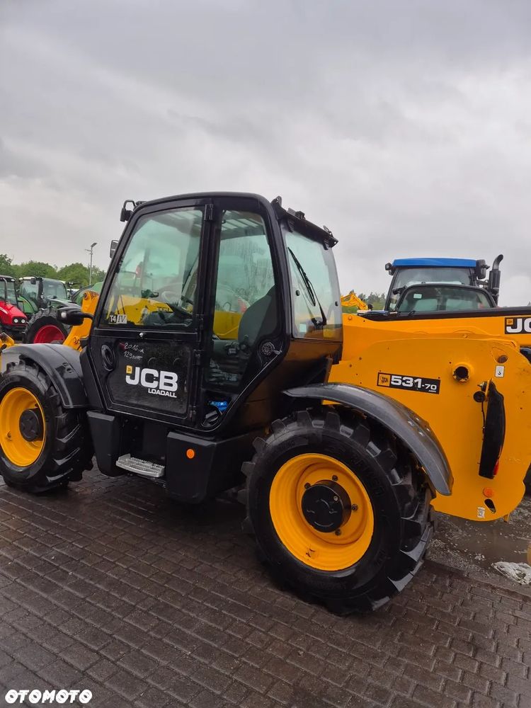 JCB - 3