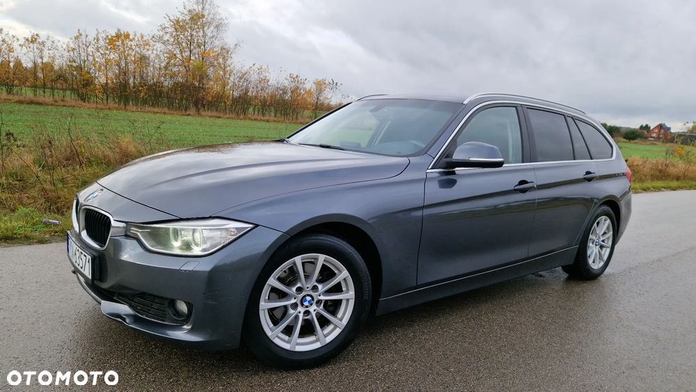 BMW Seria 3 320d Touring Luxury Line - 2