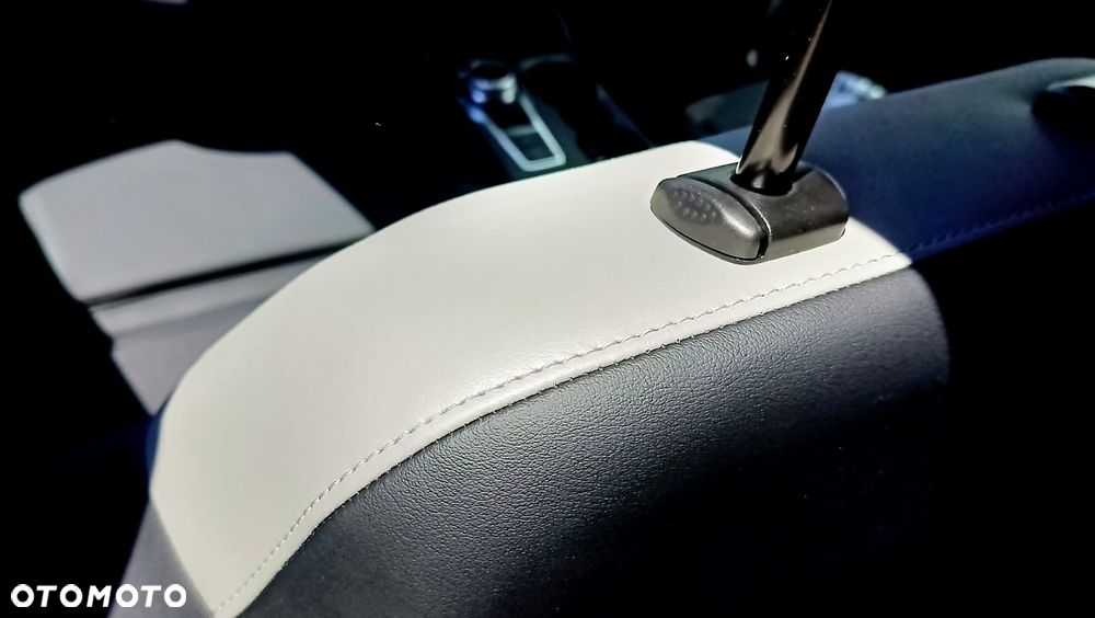 Ford Kuga 2.5P PHEV FWD Sound Edition eCVT - 28