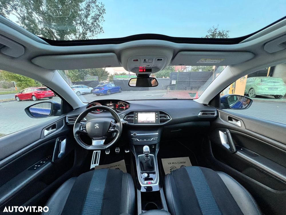 Peugeot 308 1.2 L PureTech Turbo S&S Allure - 6
