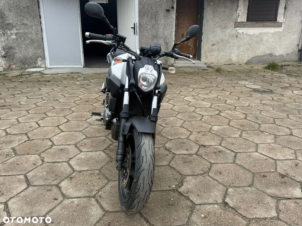 Yamaha MT - 37