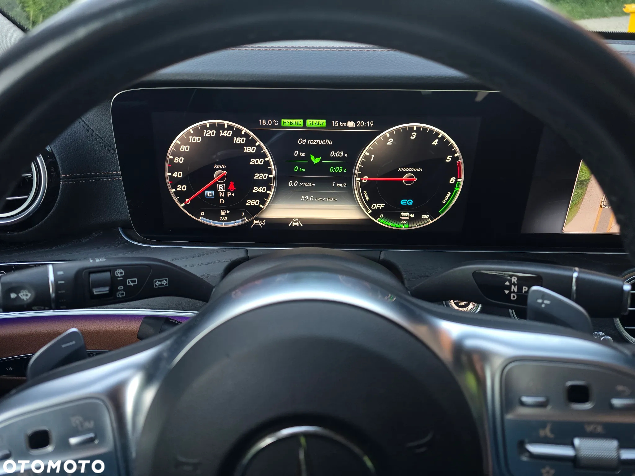 Mercedes-Benz Klasa E 300 de AMG - 34