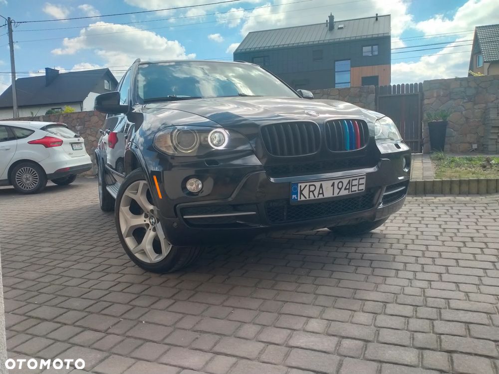 BMW X5 4.8i - 9