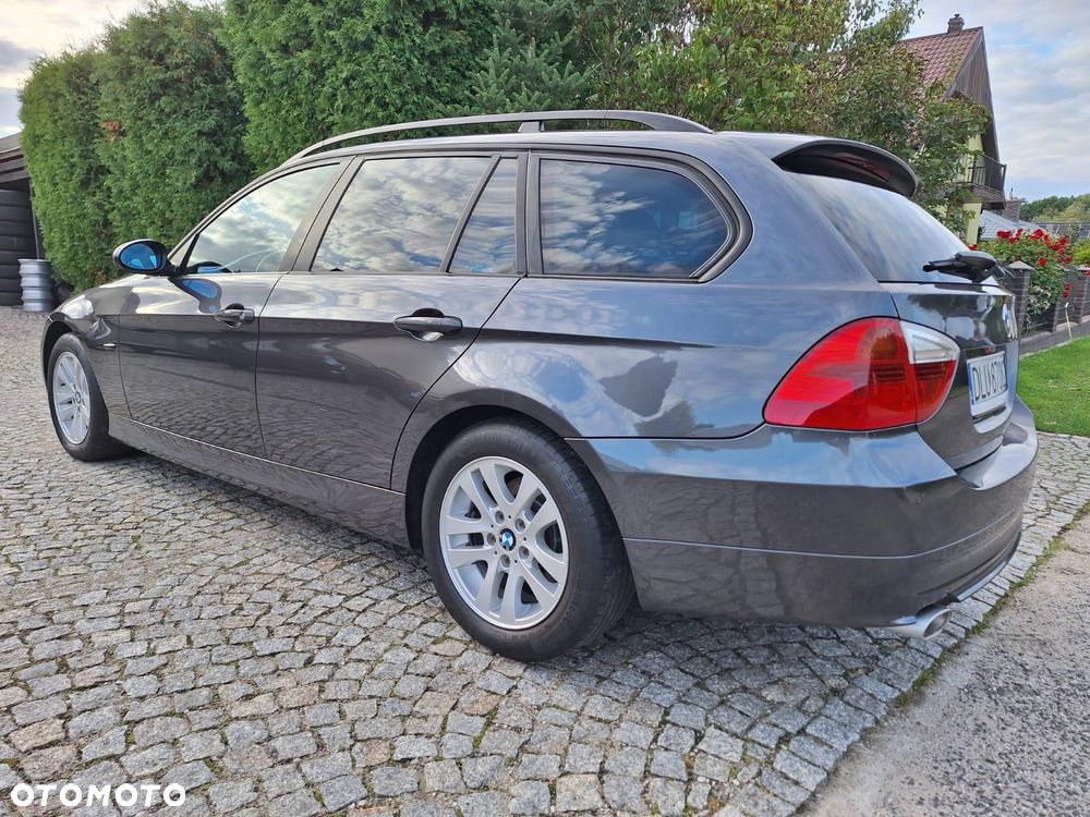 BMW Seria 3 318d - 7