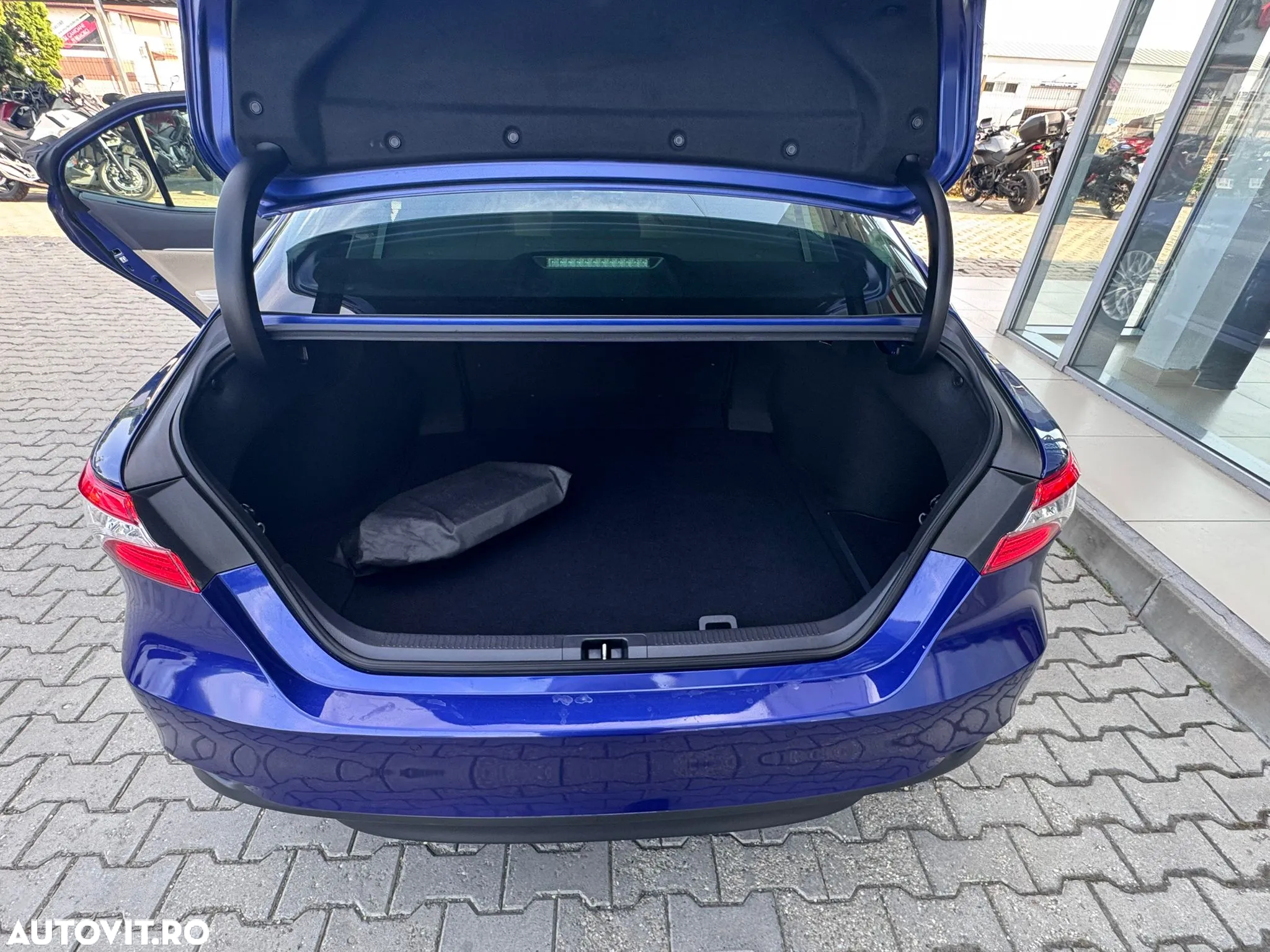 Toyota Camry 2.5 Hybrid Exclusive - 8