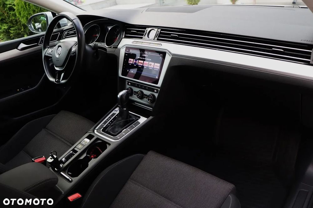 Volkswagen Passat 2.0 TDI BMT Comfortline DSG - 23
