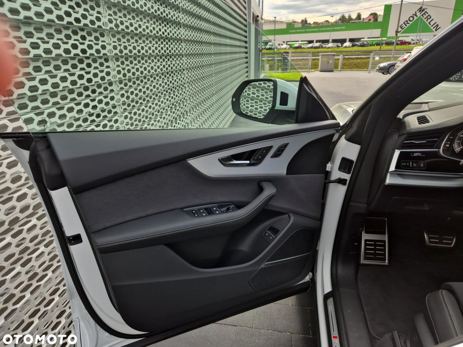 Audi Q8 - 10