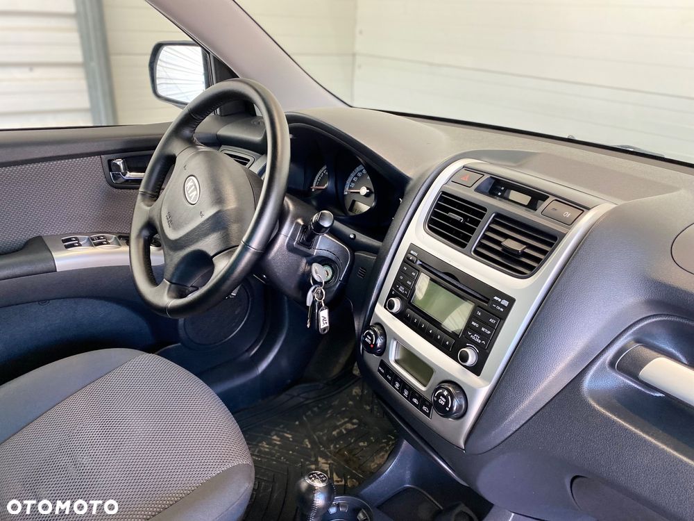 Kia Sportage 2.0 Tour 2WD - 13