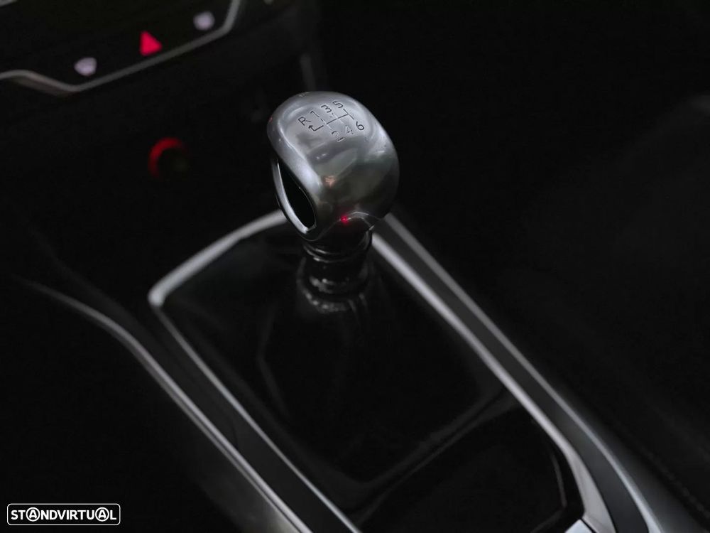 Peugeot 308 1.6 e-HDi Allure J17 - 16