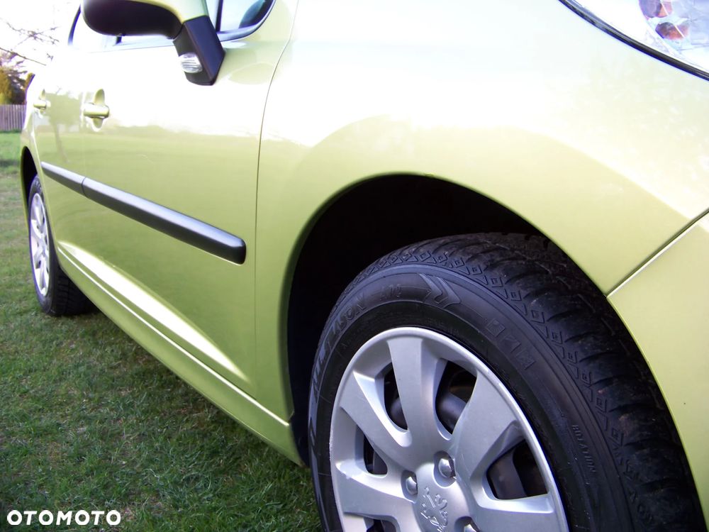 Peugeot 207 1.4 Trendy - 15