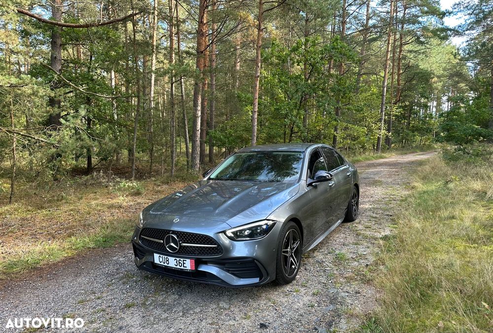 Mercedes-Benz C 220 d 4Matic T 9G-TRONIC AMG Line - 2