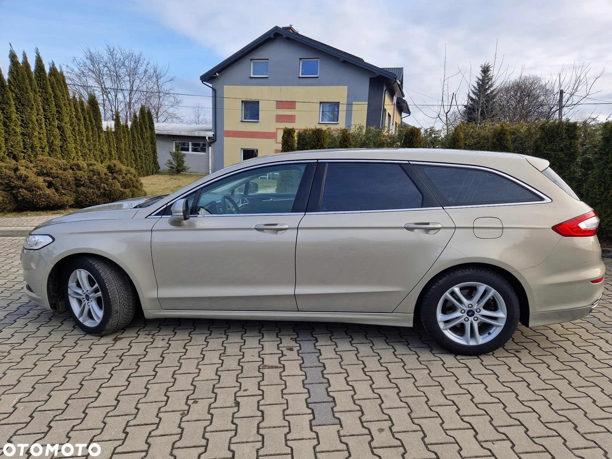 Ford Mondeo 2.0 EcoBoost Titanium - 3