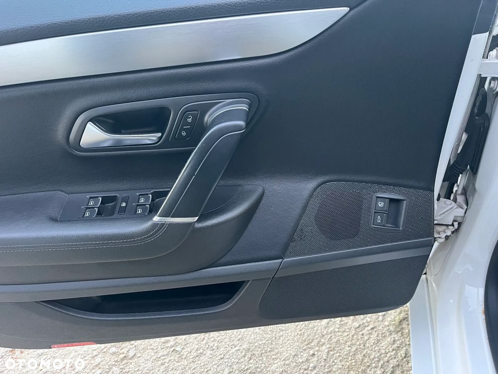 Volkswagen Passat CC - 21