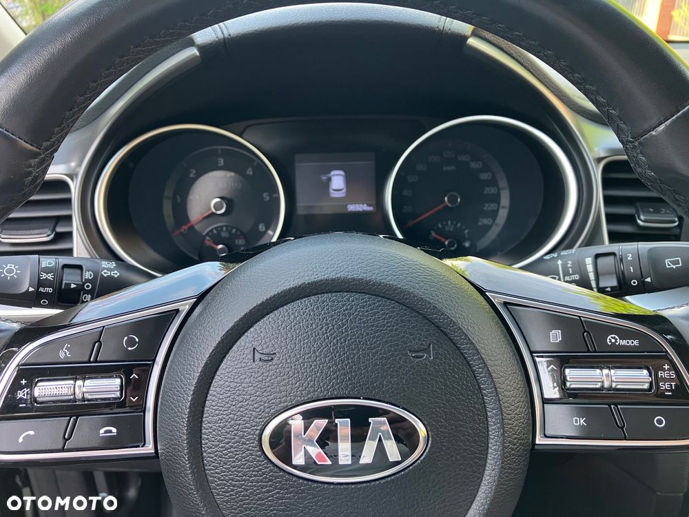 Kia Ceed 1.6 CRDi mHEV Business Line - 12