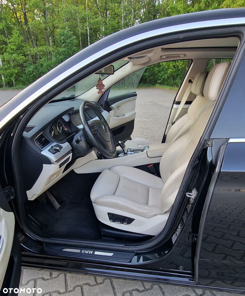 BMW 5GT - 16
