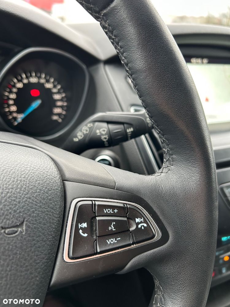 Ford Focus 1.0 EcoBoost Start-Stopp-System TITANIUM STYLE - 14