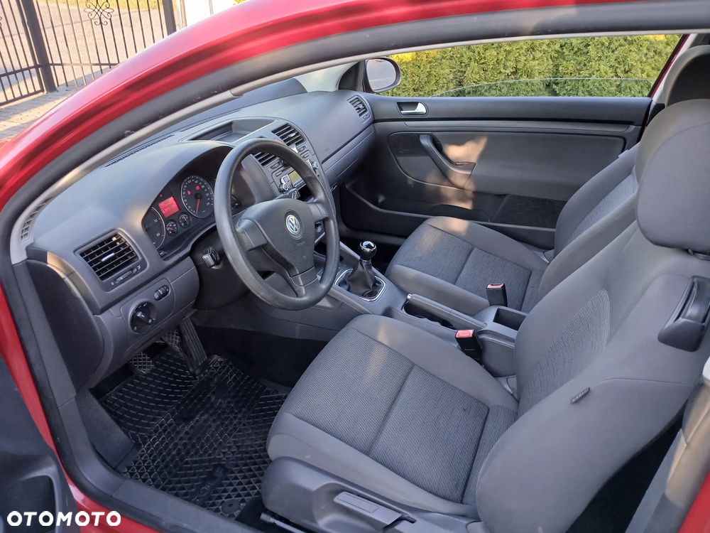 Volkswagen Golf 1.9 TDI DPF Trendline - 18