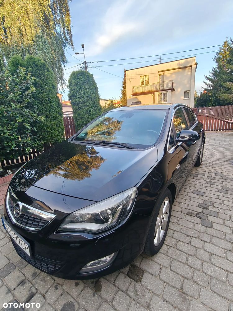 Opel Astra 1.6 T Sport - 2