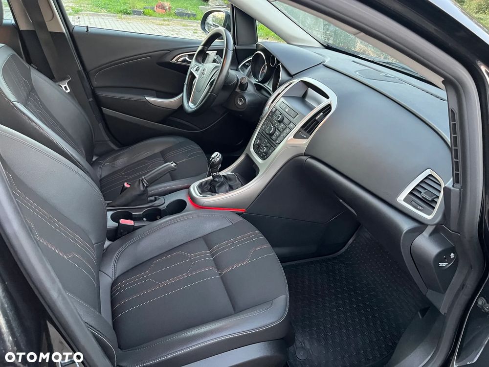 Opel Astra 1.4 Turbo - 9