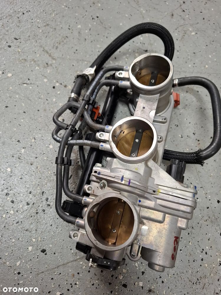 Triumph Speed Triple 1200 RS RR przepustnice wtryski - 3