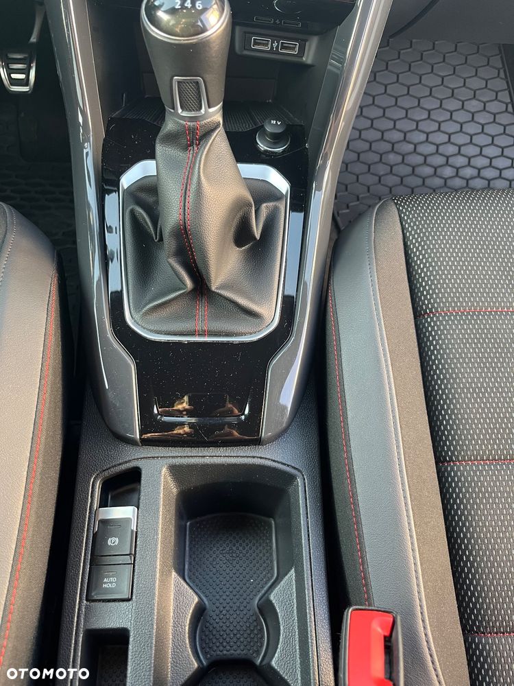 Volkswagen T-Roc 1.5 TSI ACT Premium - 10