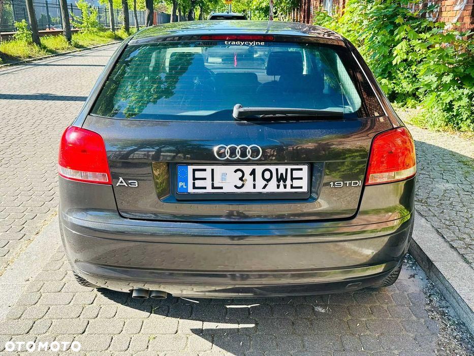 Audi A3 3-drzwiowe 1.6 TDI DPF S line Sportpaket - 9