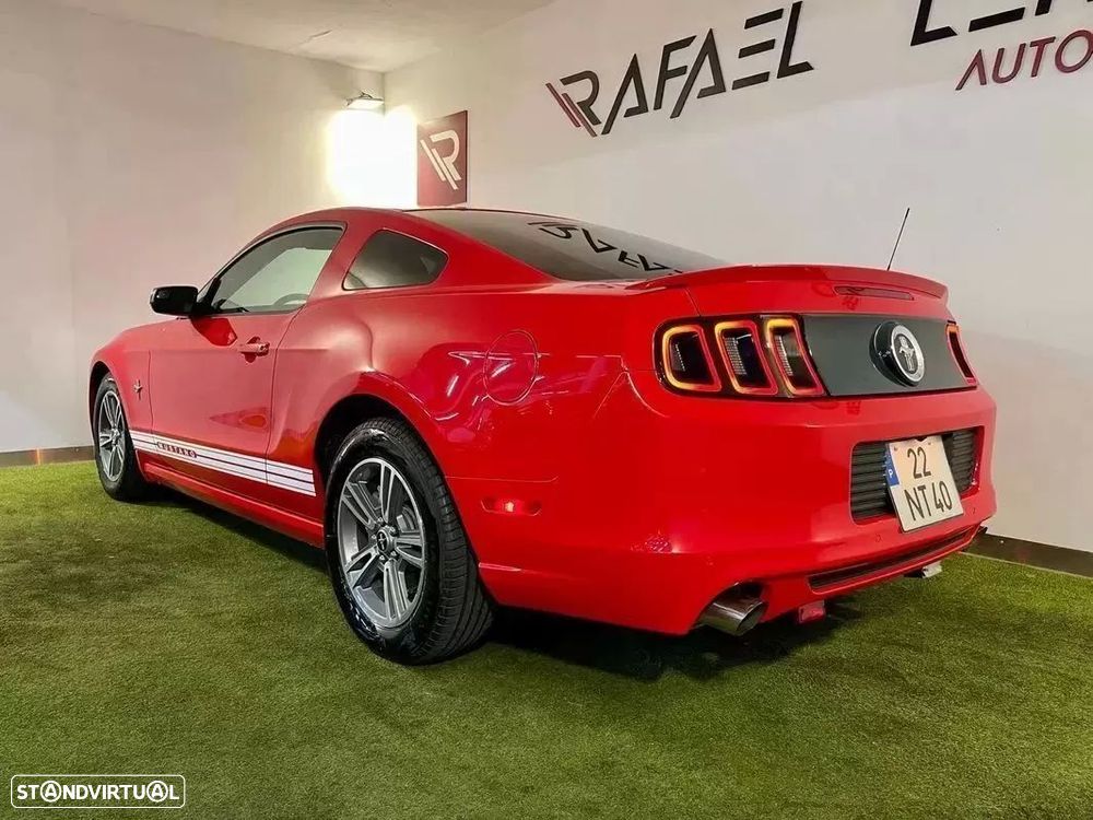 Ford Mustang - 11