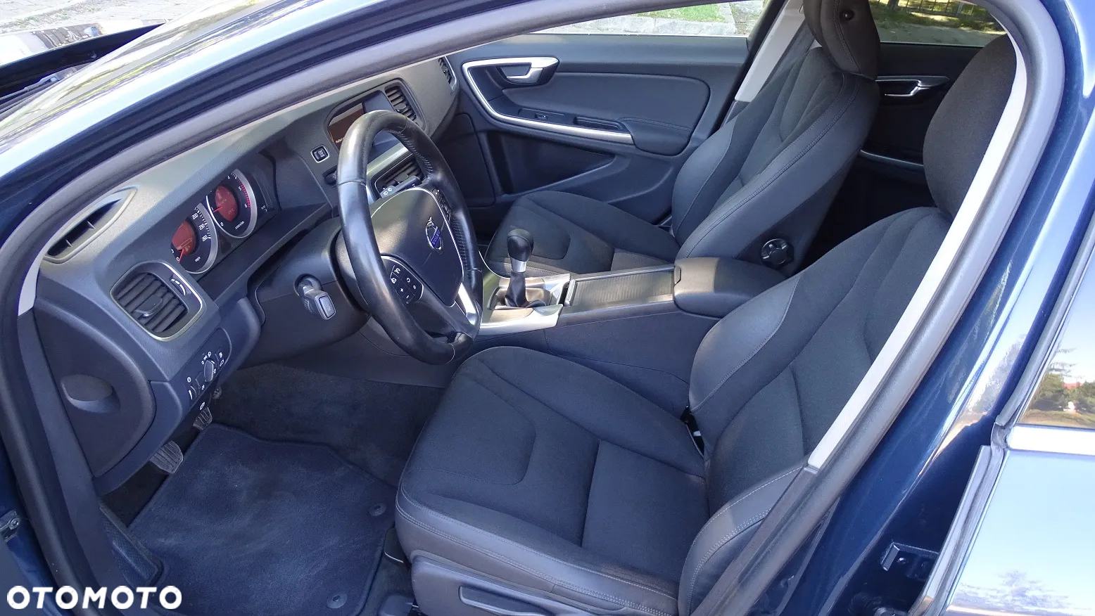 Volvo V60 DRIVe - 11