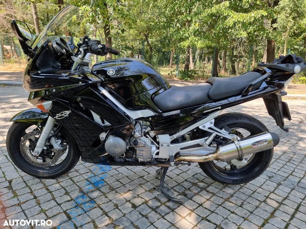 Yamaha FJR - 7