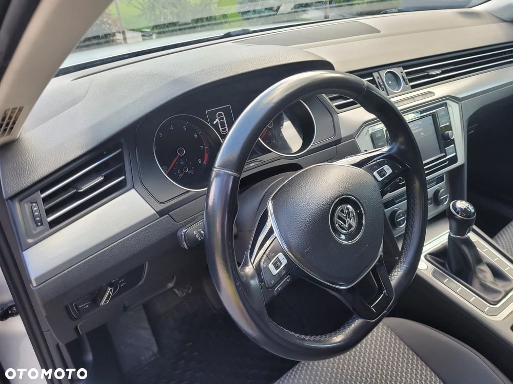 Volkswagen Passat 1.4 TSI BMT Comfortline - 37