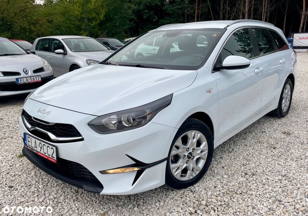 Kia Ceed 1.6 CRDi (48V Mild-Hybrid) Platinum - 13