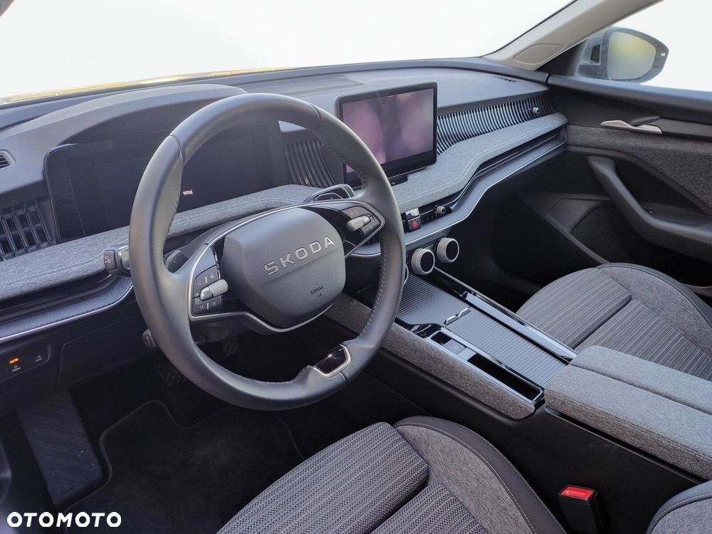 Skoda Superb 2.0 TDI SCR Selection DSG - 11