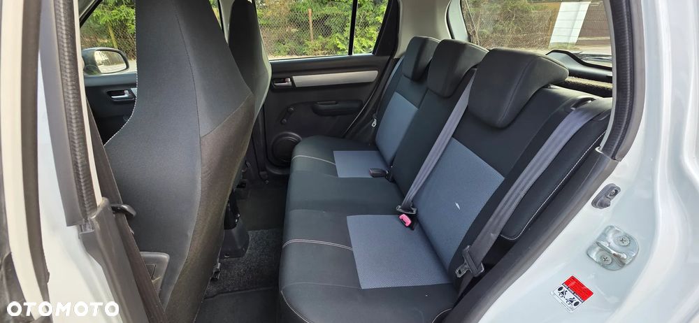 Suzuki Swift 1.3 Black and White - 9