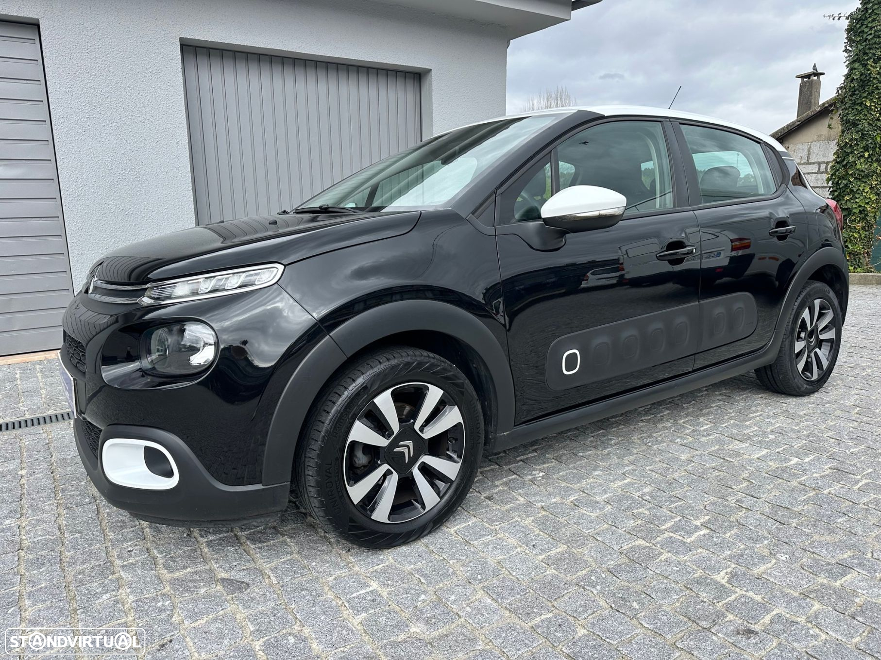 Citroën C3 1.2 PureTech Shine - 3