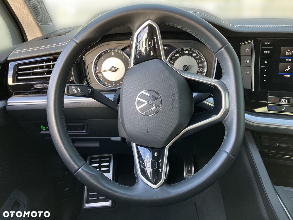 Volkswagen Touareg - 13