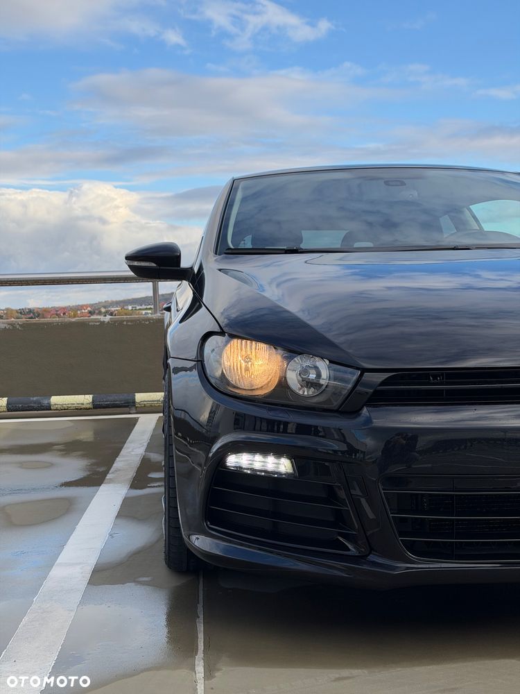 Volkswagen Scirocco 2.0 TDI - 11